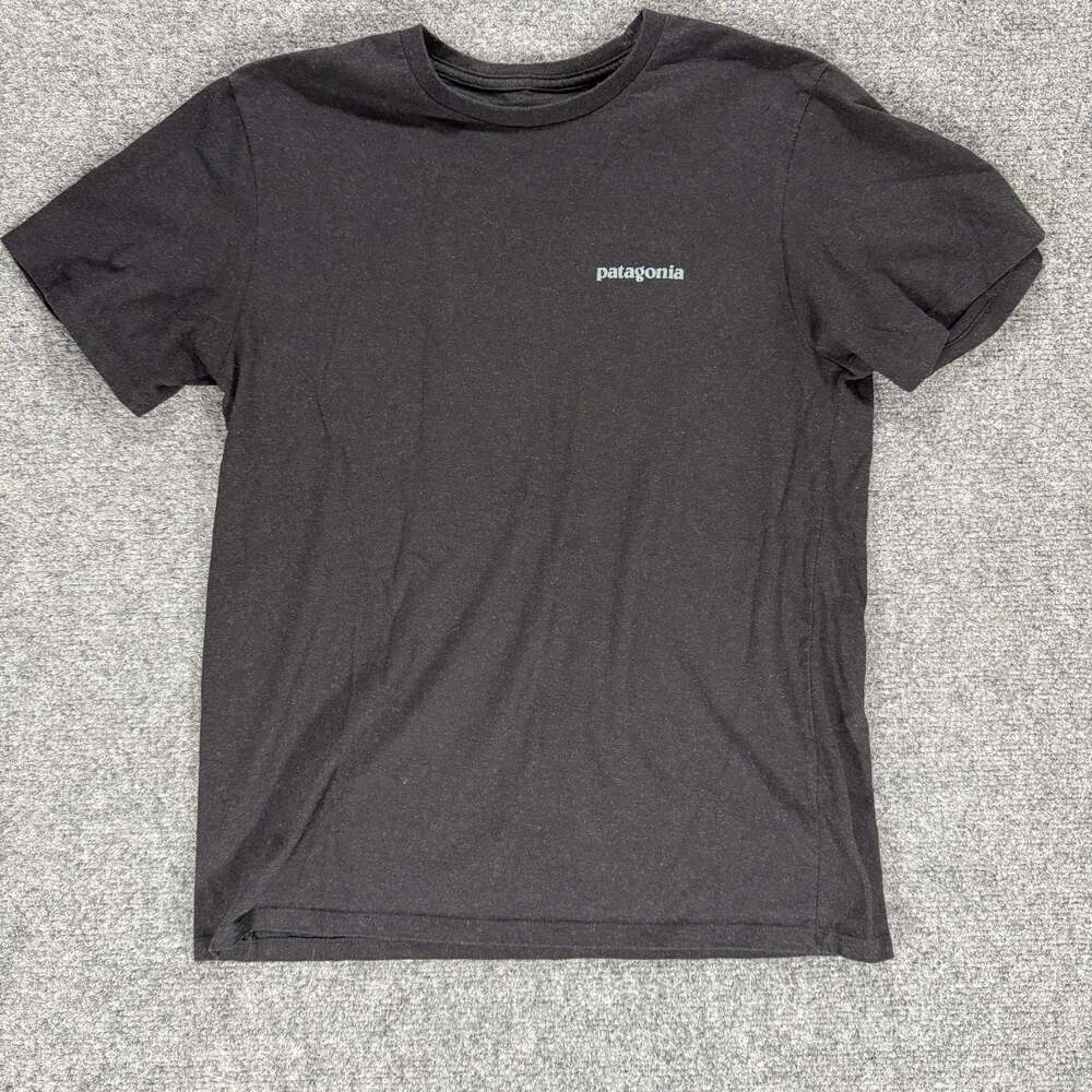 Patagonia Men's P-6 Mission Responsibili-Tee Black Size S Graphic T-Shirt Size S
